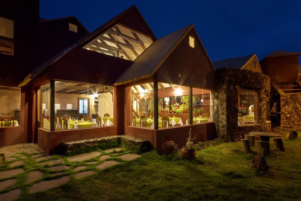 Hotel Pozo del Cielo Chivay Exterior foto