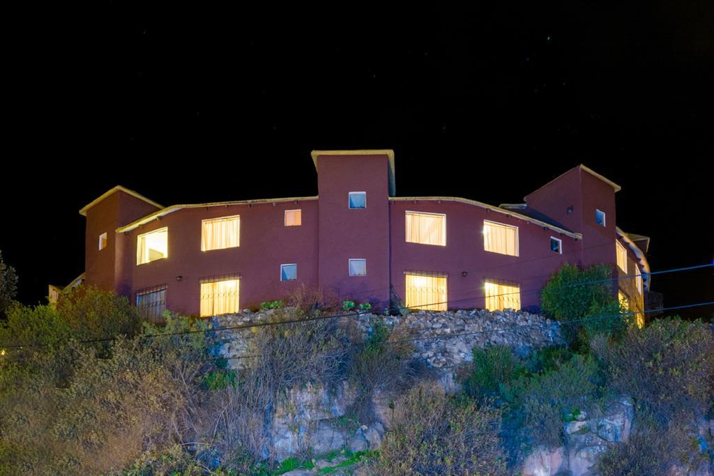 Hotel Pozo del Cielo Chivay Exterior foto
